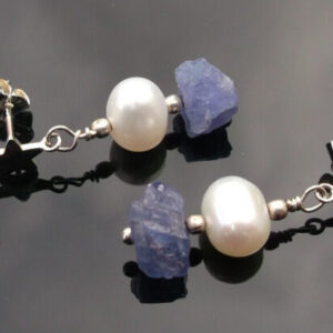 Tanzanite jewellery, earrings with Pearl