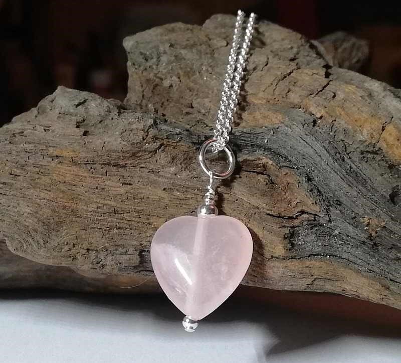 Rose quartz Heart Shaped Pendant – Ecotrendyindia
