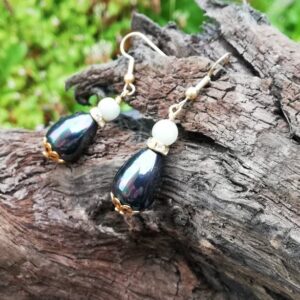 Black Shell Pearl Green Agate earrings