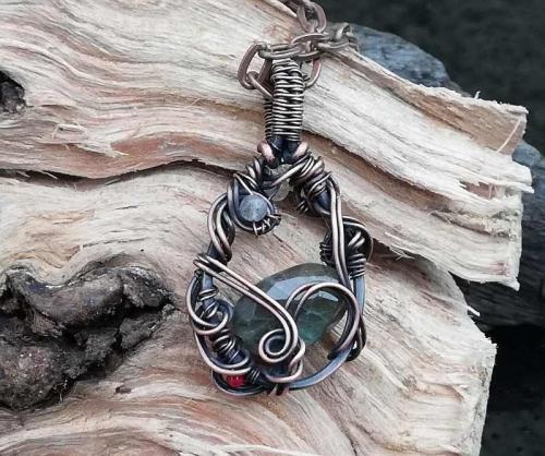 labradorite wire wrapped pendant necklace copper wire