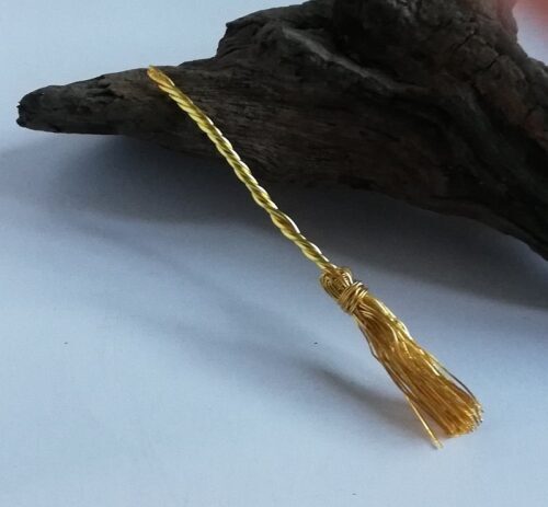 gold wire broomstick medium size