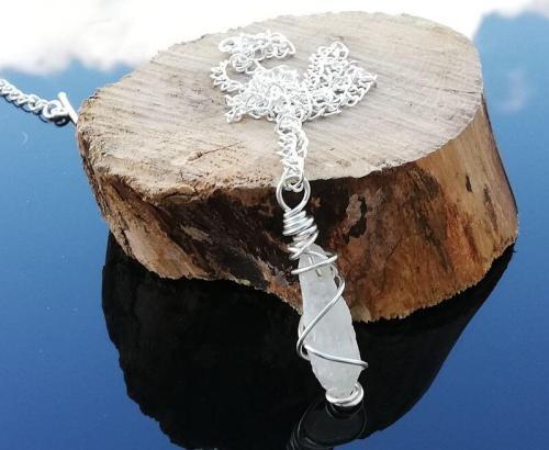 White quartz with swirl pattern wire Pendulum necklace