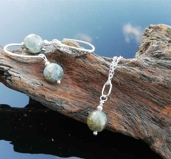 Labradorite gemstones on sterling silver, necklace and fancy earrings